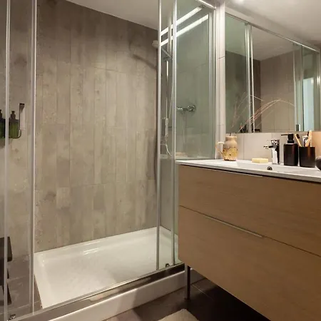 Mitaka - 3 Bedrooms And Terrace In Eixample Dreta *