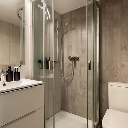 Mitaka - 3 Bedrooms And Terrace In Eixample Dreta Βαρκελώνη