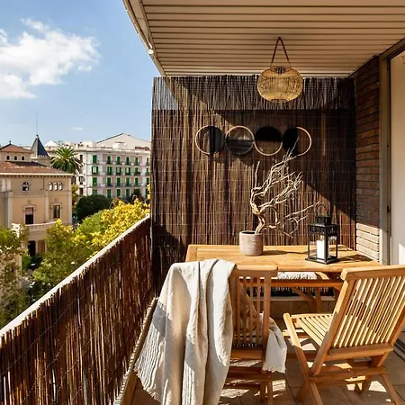Mitaka - 3 Bedrooms And Terrace In Eixample Dreta